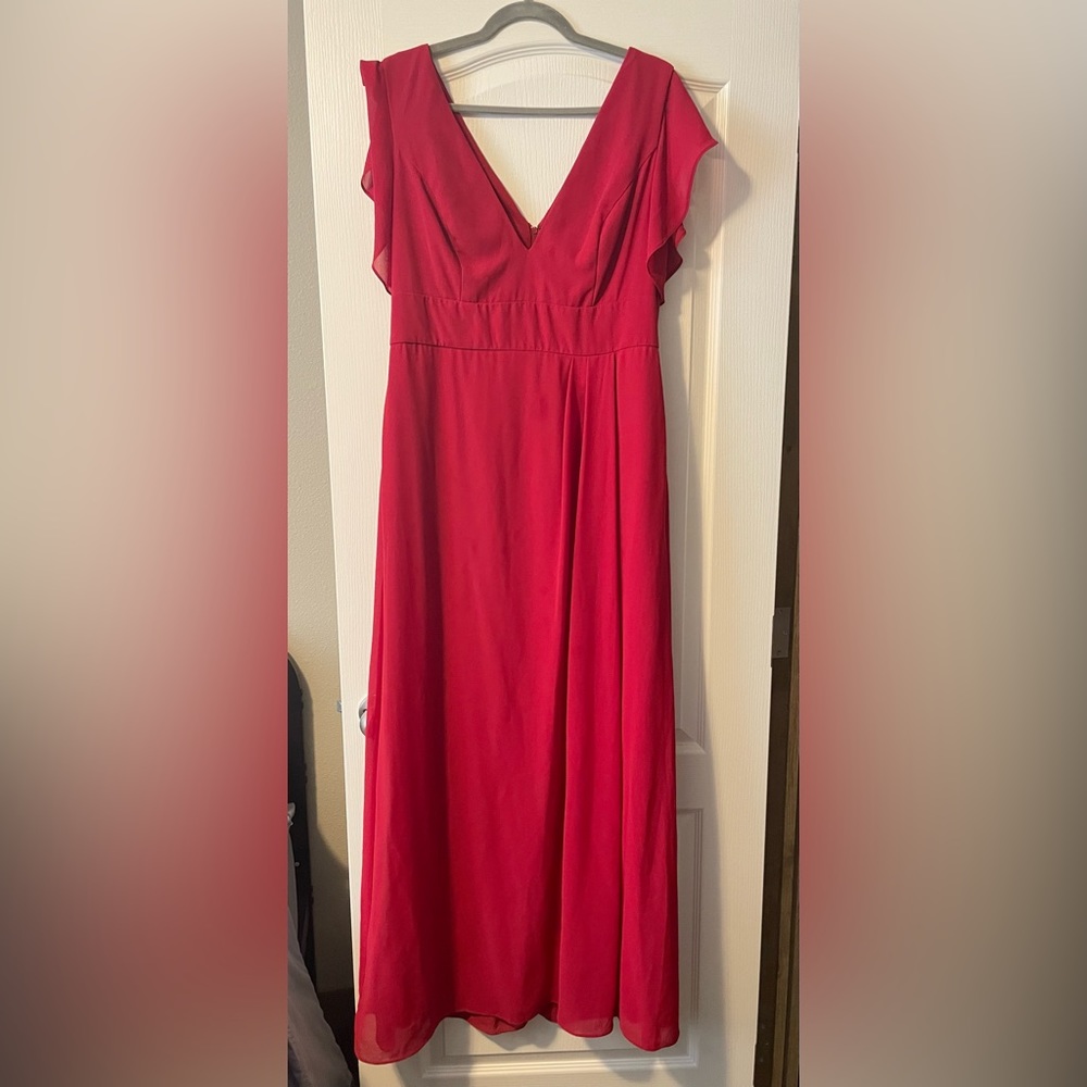 David’s Bridal flutter sleeve chiffon v-neck bridesmaid dress 

STYLE# F20506